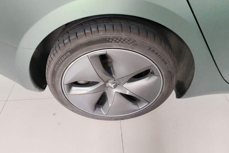 Used Tesla Model 3 2020 Standard Range Rear-Wheel Drive Upgraded Version Right Rear Wheel Hub