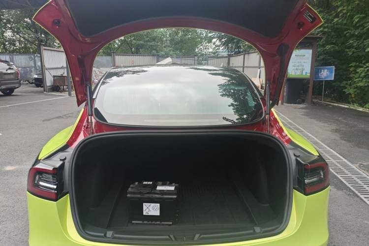 Used Tesla Model 3 2020 Revised Version Standard Range Rear-Wheel Drive – Upgraded Edition Trunk