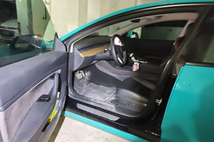 Used Tesla Model 3 2020 Revised Version Standard Range Rear-Wheel Drive – Upgraded Edition Driver Seat