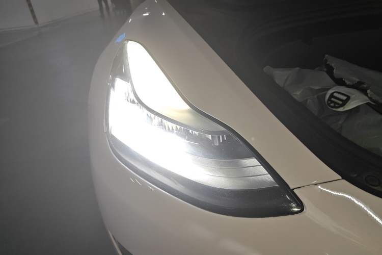 Used Tesla Model 3 2020 Refreshed Version Long-Range Rear-Wheel Drive Right Front Headlight