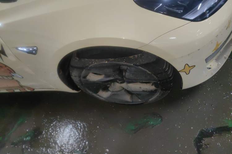 Used Tesla Model 3 2020 Refreshed Version Long-Range Rear-Wheel Drive Right Front Wheel Hub