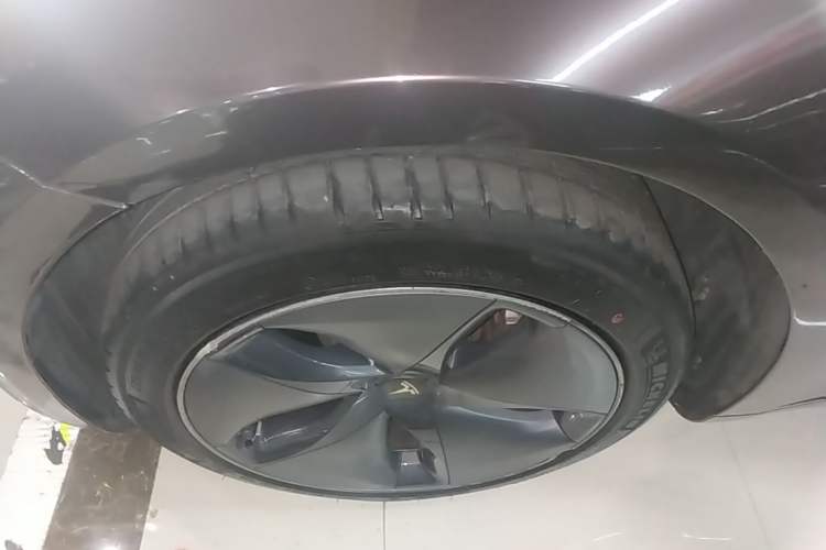 Used Tesla Model 3 2020 Standard Range Rear-Wheel Drive Upgraded Version Left Front Wheel Hub