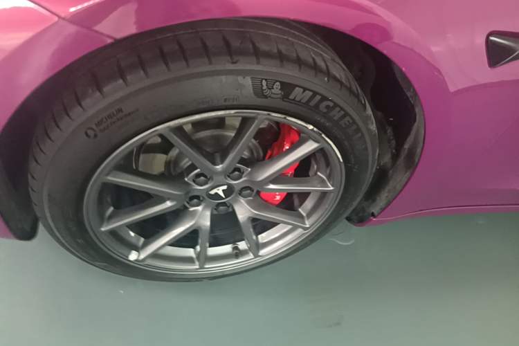 Used Tesla Model 3 2020 Revised Version Standard Range Rear-Wheel Drive – Upgraded Edition Left Front Wheel Hub