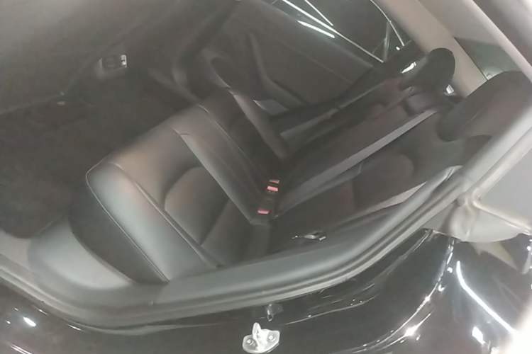 Used Tesla Model 3 2020 Standard Range Rear-Wheel Drive Upgraded Version Left Rear Seat