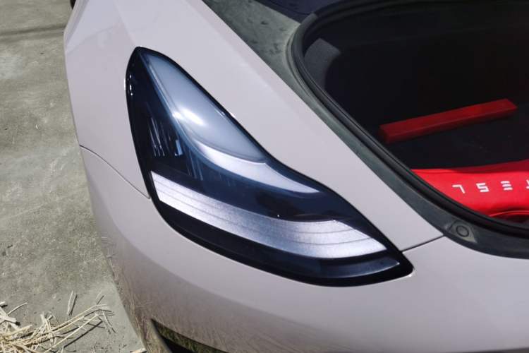 Used Tesla Model 3 2020 Standard Range Rear-Wheel Drive Upgraded Version Right Front Headlight