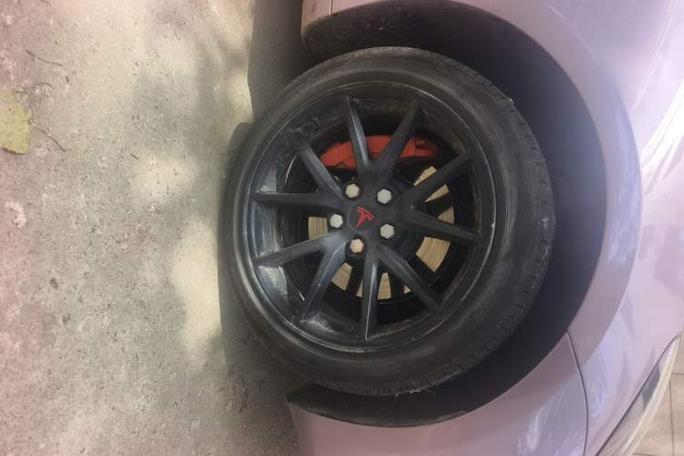 Used Tesla Model 3 2020 Refreshed Version Long-Range Rear-Wheel Drive Right Front Wheel Hub