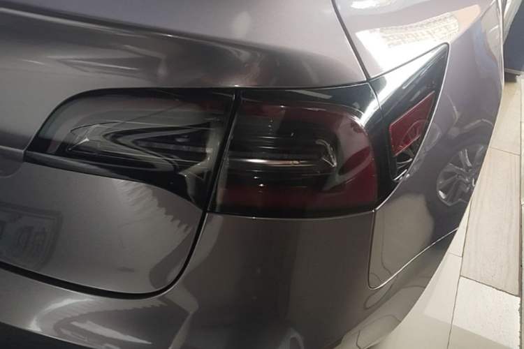 Used Tesla Model 3 2020 Refreshed Version Long-Range Rear-Wheel Drive Right Rear Taillight