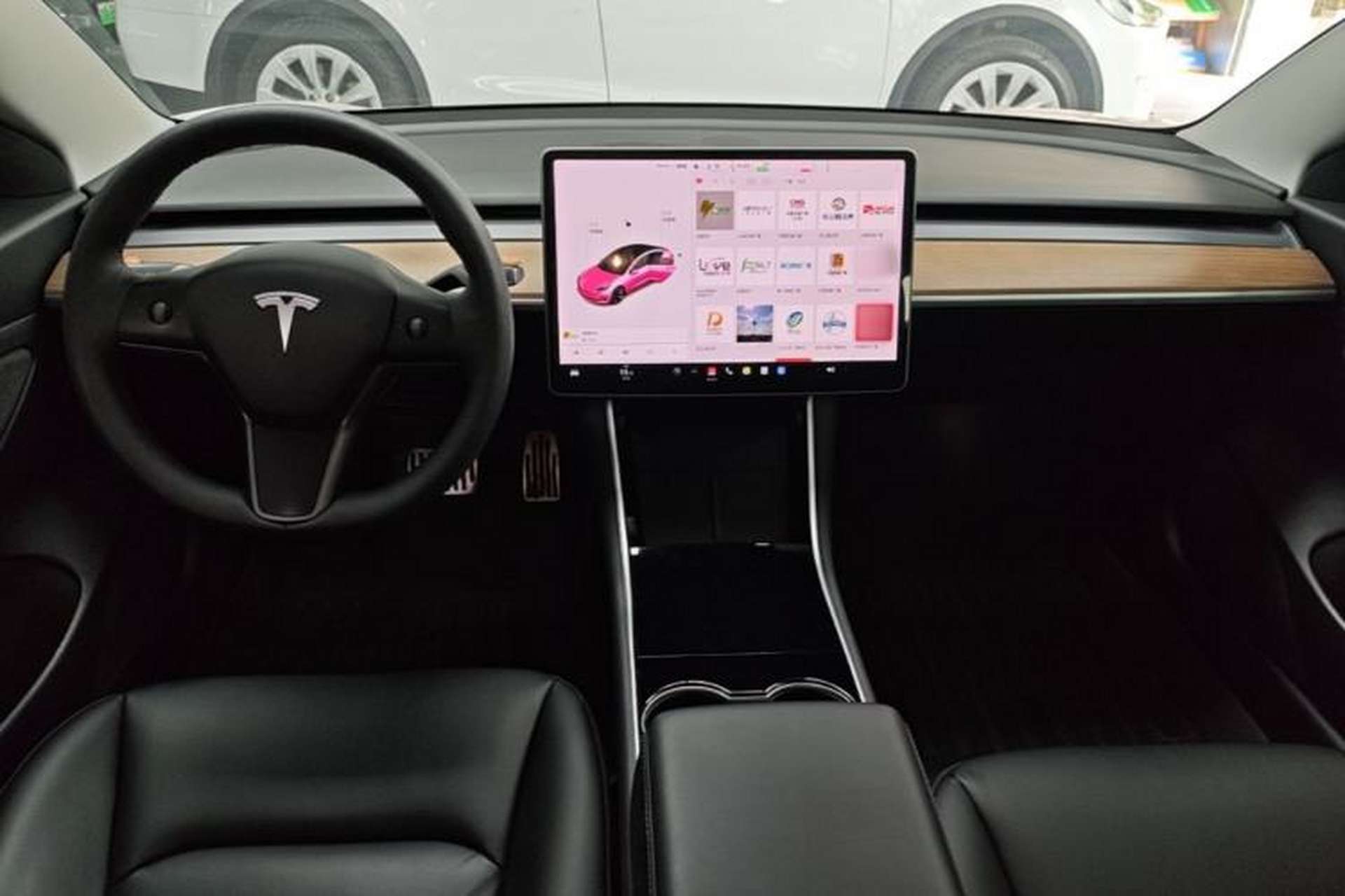 Used Tesla Model 3 2020 Refreshed Version Long-Range Rear-Wheel Drive Center Console