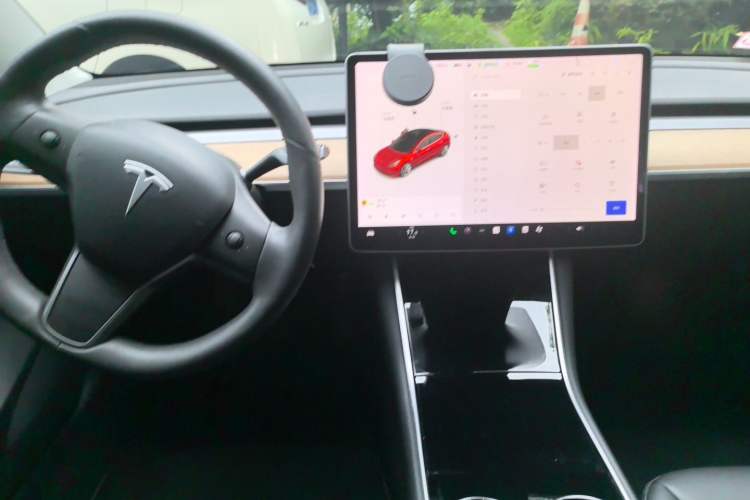 Used Tesla Model 3 2020 Refreshed Version Long-Range Rear-Wheel Drive Center Console