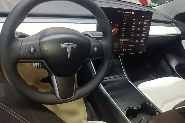 Used Tesla Model 3 2020 Long-Range Rear-Wheel-Drive Version Center Console