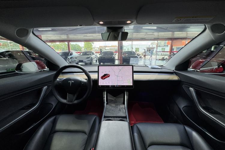 Used Tesla Model 3 2020 Revised Version Standard Range Rear-Wheel Drive – Upgraded Edition Center Console