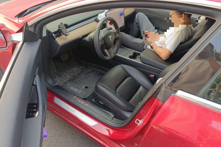 Used Tesla Model 3 2020 Revised Version Standard Range Rear-Wheel Drive – Upgraded Edition Driver Seat