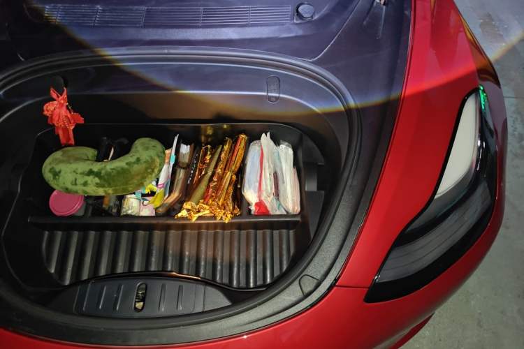 Used Tesla Model 3 2020 Revised Version Standard Range Rear-Wheel Drive – Upgraded Edition Engine Bay Left