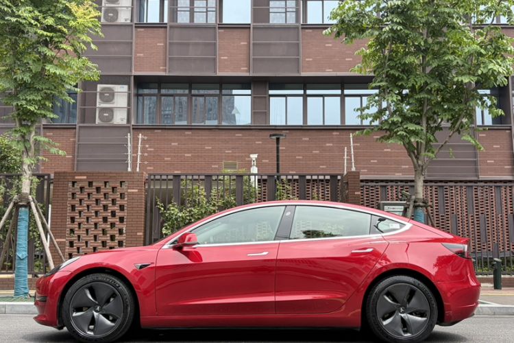 Used Tesla Model 3 2020 Standard Range Rear-Wheel Drive Upgraded Version Exterior 1