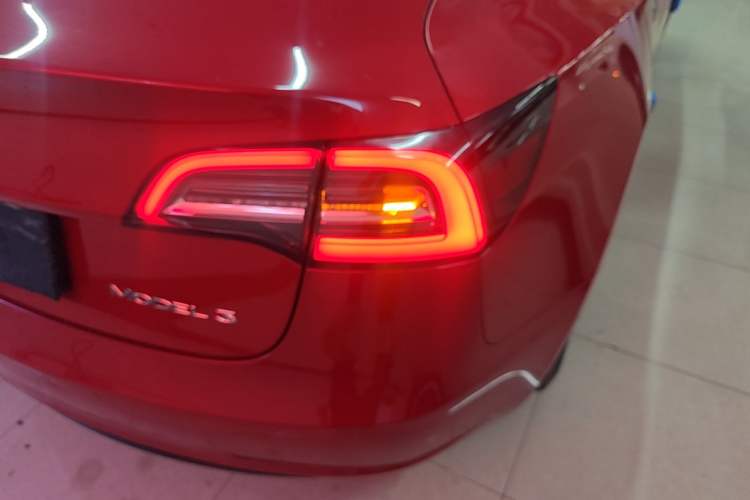 Used Tesla Model 3 2020 Revised Version Standard Range Rear-Wheel Drive – Upgraded Edition Exterior 3