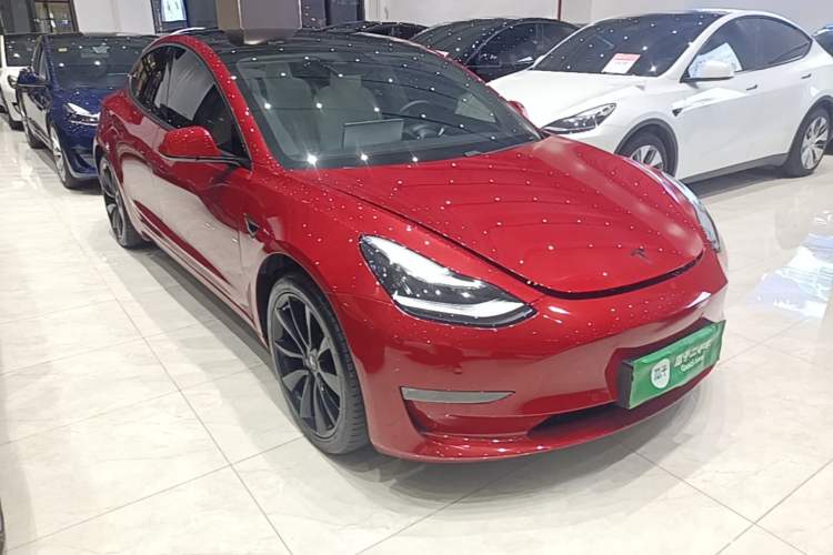 Used Tesla Model 3 2020 Long-Range Rear-Wheel-Drive Version Front Right 45 Deg