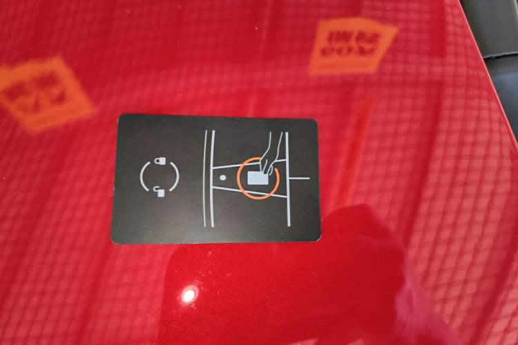Used Tesla Model 3 2020 Standard Range Rear-Wheel Drive Upgraded Version Interior 1
