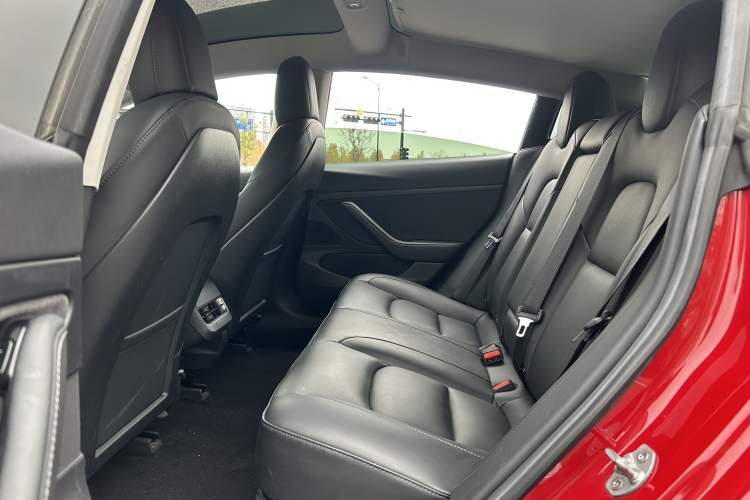 Used Tesla Model 3 2020 Standard Range Rear-Wheel Drive Upgraded Version Interior 2