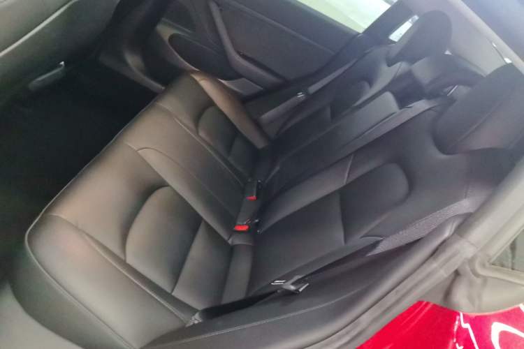 Used Tesla Model 3 2020 Revised Version Standard Range Rear-Wheel Drive – Upgraded Edition Interior 4