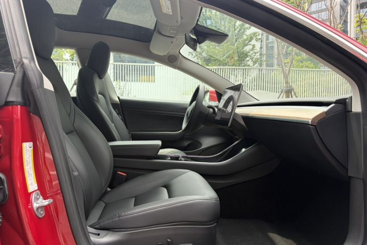 Used Tesla Model 3 2020 Standard Range Rear-Wheel Drive Upgraded Version Interior 5