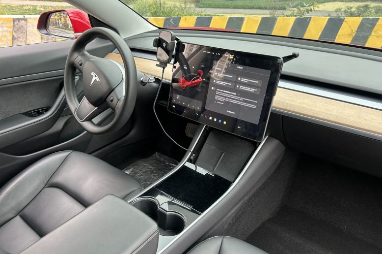 Used Tesla Model 3 2020 Standard Range Rear-Wheel Drive Upgraded Version Interior 5