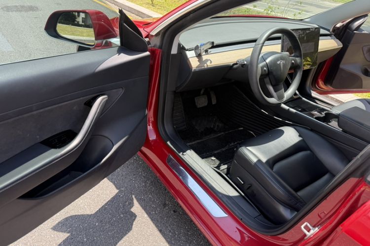 Used Tesla Model 3 2020 Standard Range Rear-Wheel Drive Upgraded Version Interior 9