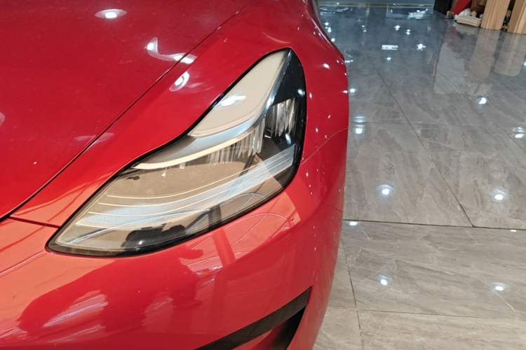 Used Tesla Model 3 2020 Revised Version Standard Range Rear-Wheel Drive – Upgraded Edition Left Front Headlight