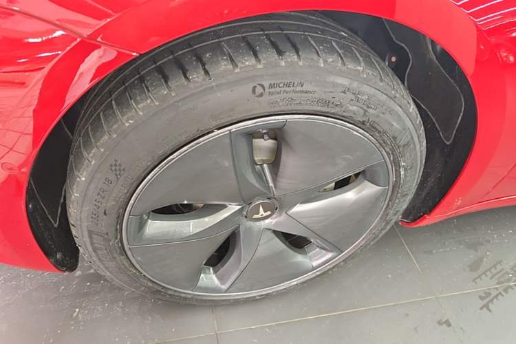 Used Tesla Model 3 2020 Standard Range Rear-Wheel Drive Upgraded Version Left Front Wheel Hub