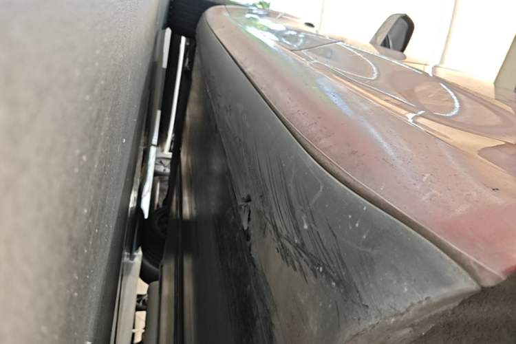 Used Tesla Model 3 2020 Revised Version Standard Range Rear-Wheel Drive – Upgraded Edition Left Side Sill
