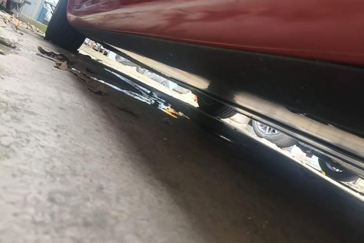 Used Tesla Model 3 2020 Standard Range Rear-Wheel Drive Upgraded Version Left Side Sill