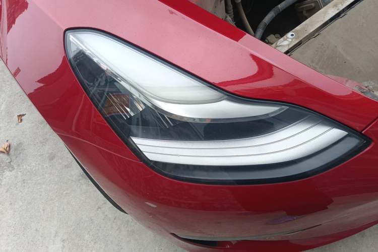 Used Tesla Model 3 2020 Revised Version Standard Range Rear-Wheel Drive – Upgraded Edition Right Front Headlight