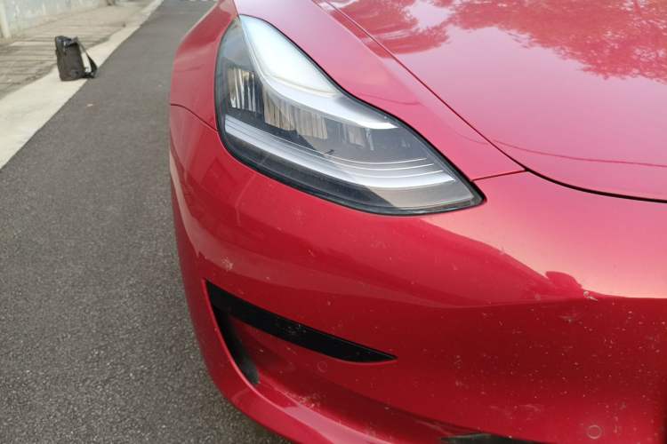 Used Tesla Model 3 2020 Revised Version Standard Range Rear-Wheel Drive – Upgraded Edition Right Front Headlight