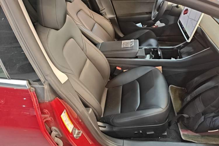 Used Tesla Model 3 2020 Revised Version Standard Range Rear-Wheel Drive – Upgraded Edition Right Front Seat