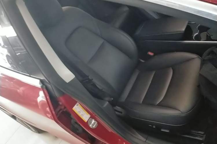 Used Tesla Model 3 2020 Revised Version Standard Range Rear-Wheel Drive – Upgraded Edition Right Front Seat