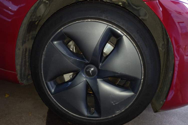 Used Tesla Model 3 2020 Refreshed Version Long-Range Rear-Wheel Drive Right Front Wheel Hub