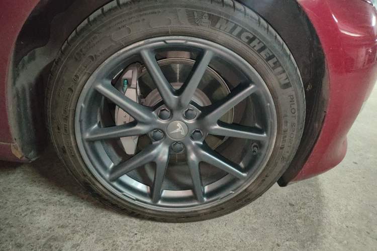 Used Tesla Model 3 2020 Refreshed Version Long-Range Rear-Wheel Drive Right Front Wheel Hub