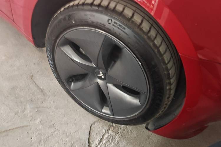 Used Tesla Model 3 2020 Refreshed Version Long-Range Rear-Wheel Drive Right Front Wheel Hub