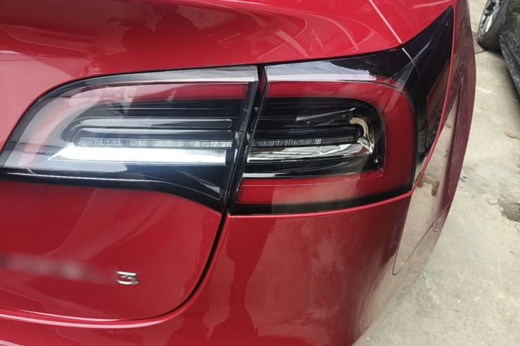 Used Tesla Model 3 2020 Standard Range Rear-Wheel Drive Upgraded Version Right Rear Taillight