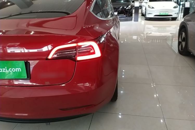 Used Tesla Model 3 2020 Revised Version Standard Range Rear-Wheel Drive – Upgraded Edition Right Rear Taillight