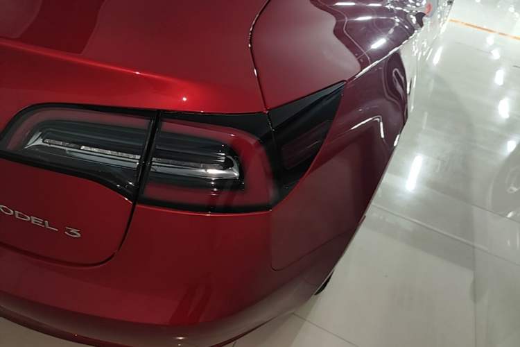 Used Tesla Model 3 2020 Standard Range Rear-Wheel Drive Upgraded Version Right Rear Taillight