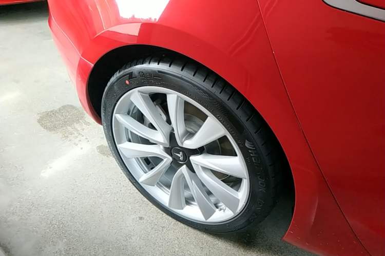 Used Tesla Model 3 2020 Refreshed Version Long-Range Rear-Wheel Drive Right Rear Wheel Hub
