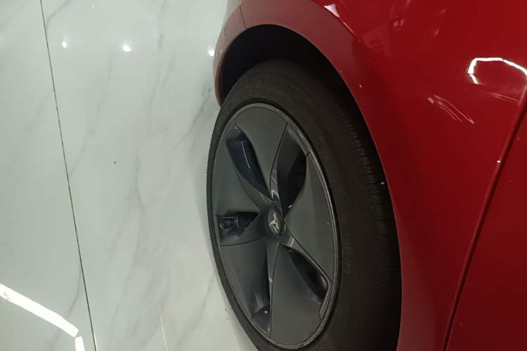 Used Tesla Model 3 2020 Refreshed Version Long-Range Rear-Wheel Drive Right Rear Wheel Hub