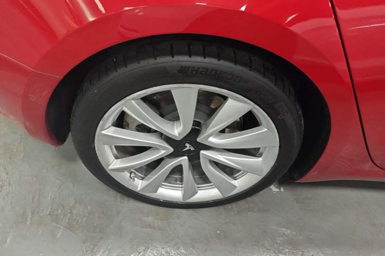 Used Tesla Model 3 2020 Long-Range Rear-Wheel-Drive Version Right Rear Wheel Hub