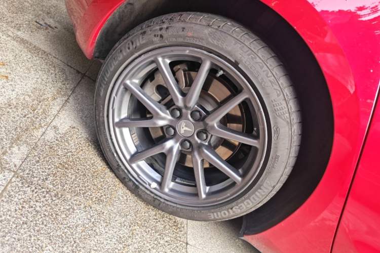 Used Tesla Model 3 2020 Standard Range Rear-Wheel Drive Upgraded Version Right Rear Wheel Hub