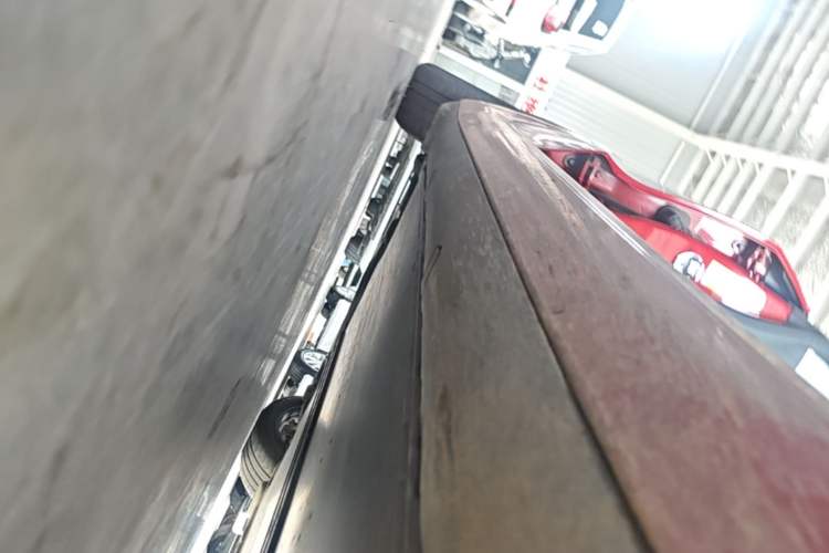 Used Tesla Model 3 2020 Refreshed Version Long-Range Rear-Wheel Drive Right Side Sill