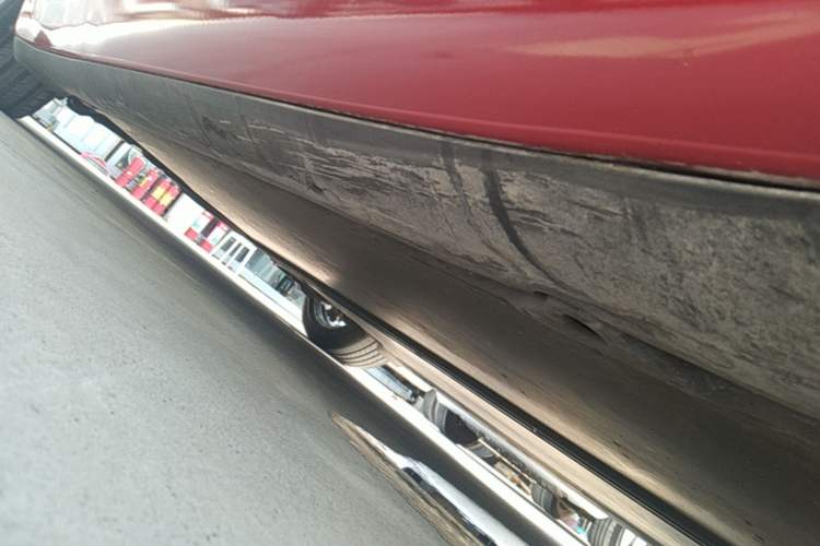 Used Tesla Model 3 2020 Standard Range Rear-Wheel Drive Upgraded Version Right Side Sill