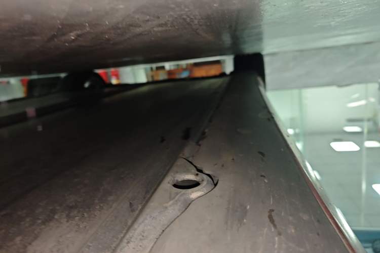 Used Tesla Model 3 2020 Long-Range Rear-Wheel-Drive Version Right Side Sill