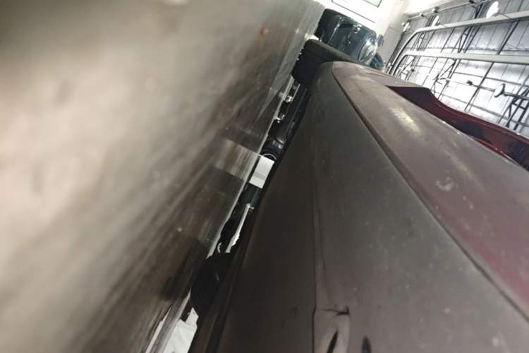 Used Tesla Model 3 2020 Refreshed Version Long-Range Rear-Wheel Drive Right Side Sill