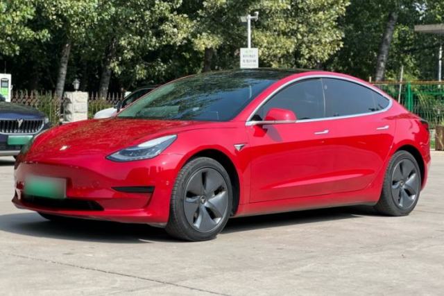 Ojetý Tesla Model 3 2020 Standard Range Rear-Wheel Drive Upgraded Version