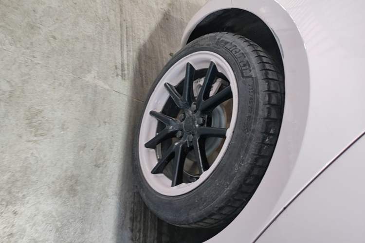 Used Tesla Model 3 2020 Standard Range Rear-Wheel Drive Upgraded Version Right Rear Wheel Hub